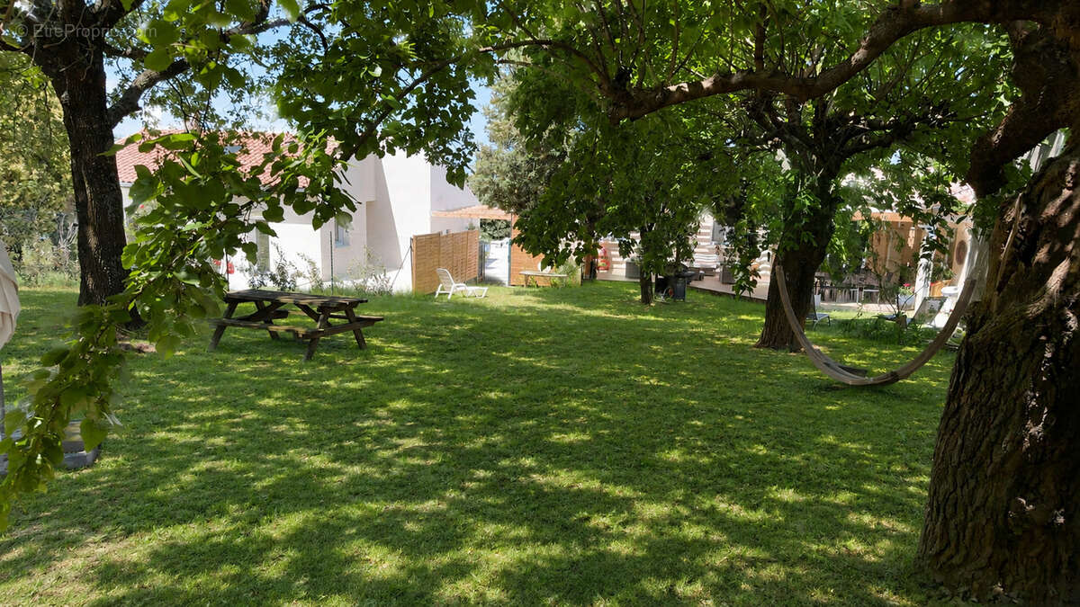 Maison à MALATAVERNE