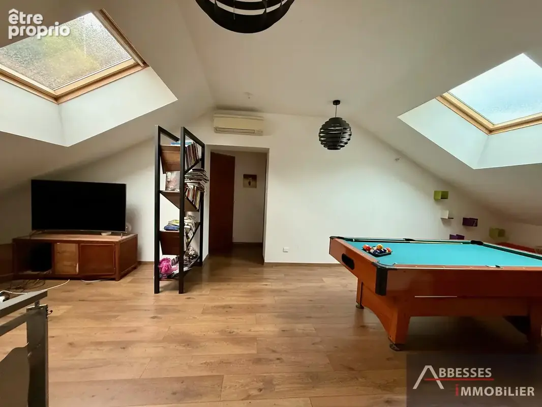 EN EXCLUSIVITÉ - GERARDMER dans un secteur calme : Maison type LOFT avec grande dépendance - photo 17