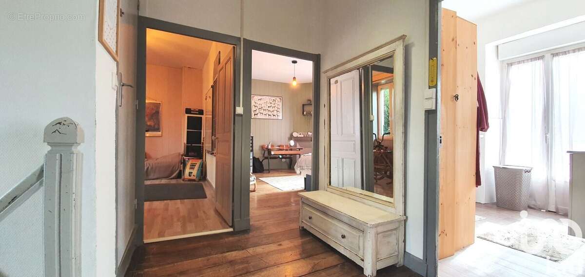 Photo 8 - Maison à SAINT-GERMAIN-LES-VERGNES