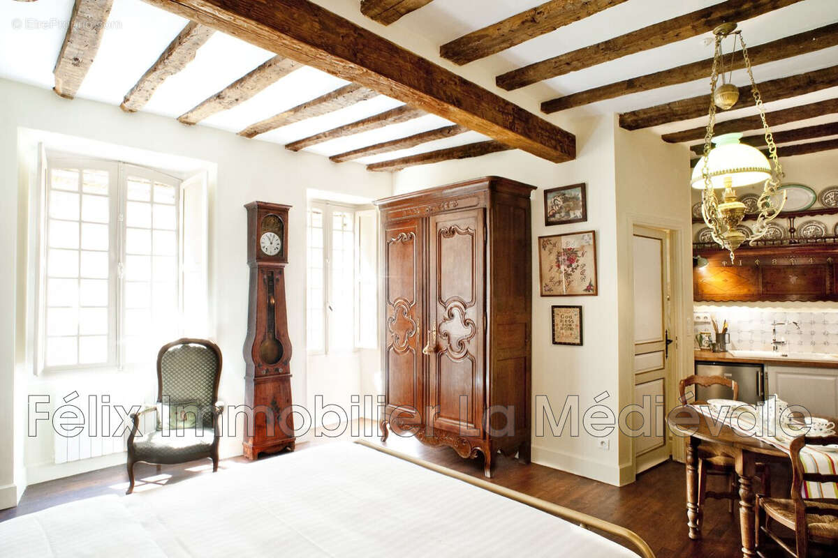 Appartement à SARLAT-LA-CANEDA