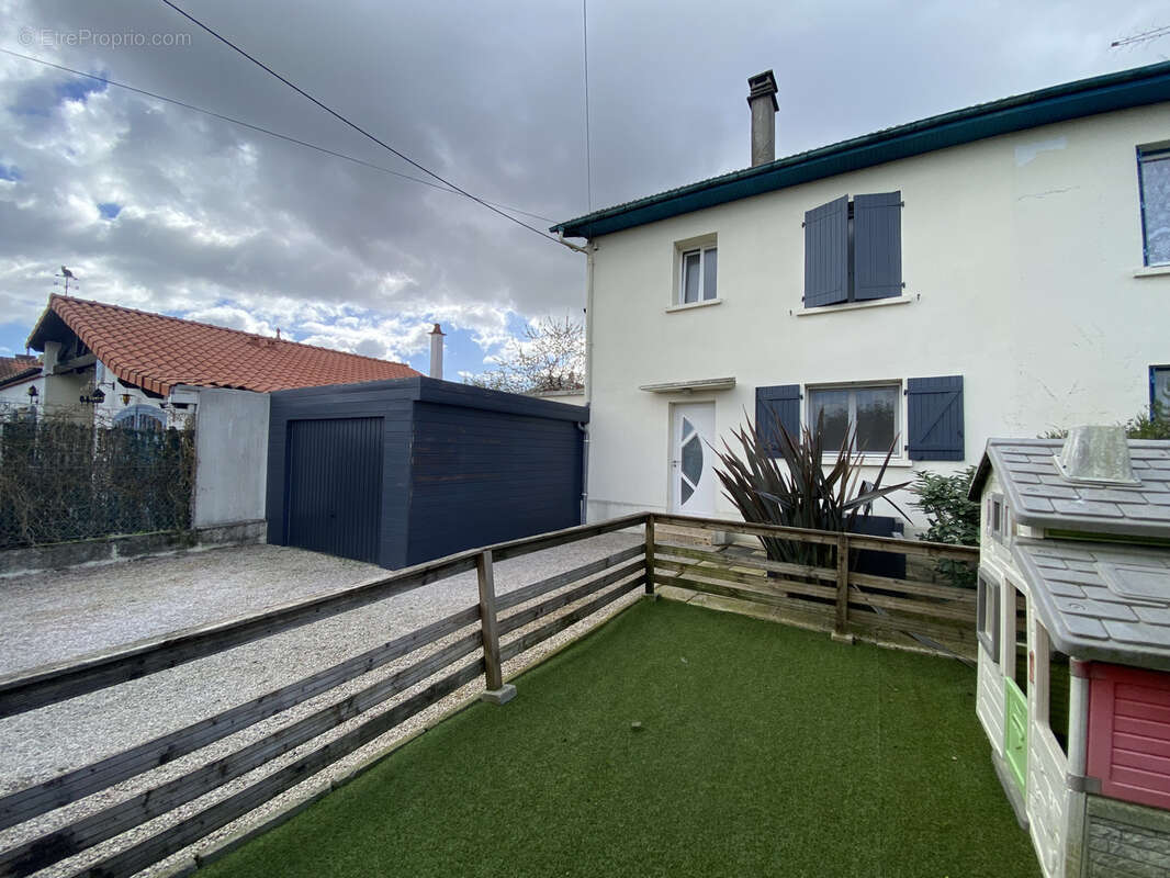Maison à TARBES