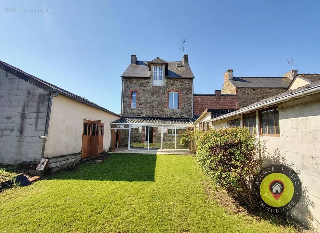 Maison à PLESSIX-BALISSON