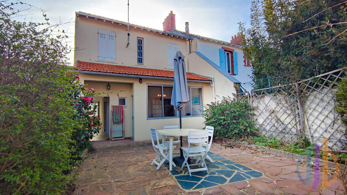 Maison 6 pièces 110m2 à 200m de la plage. - photo 5