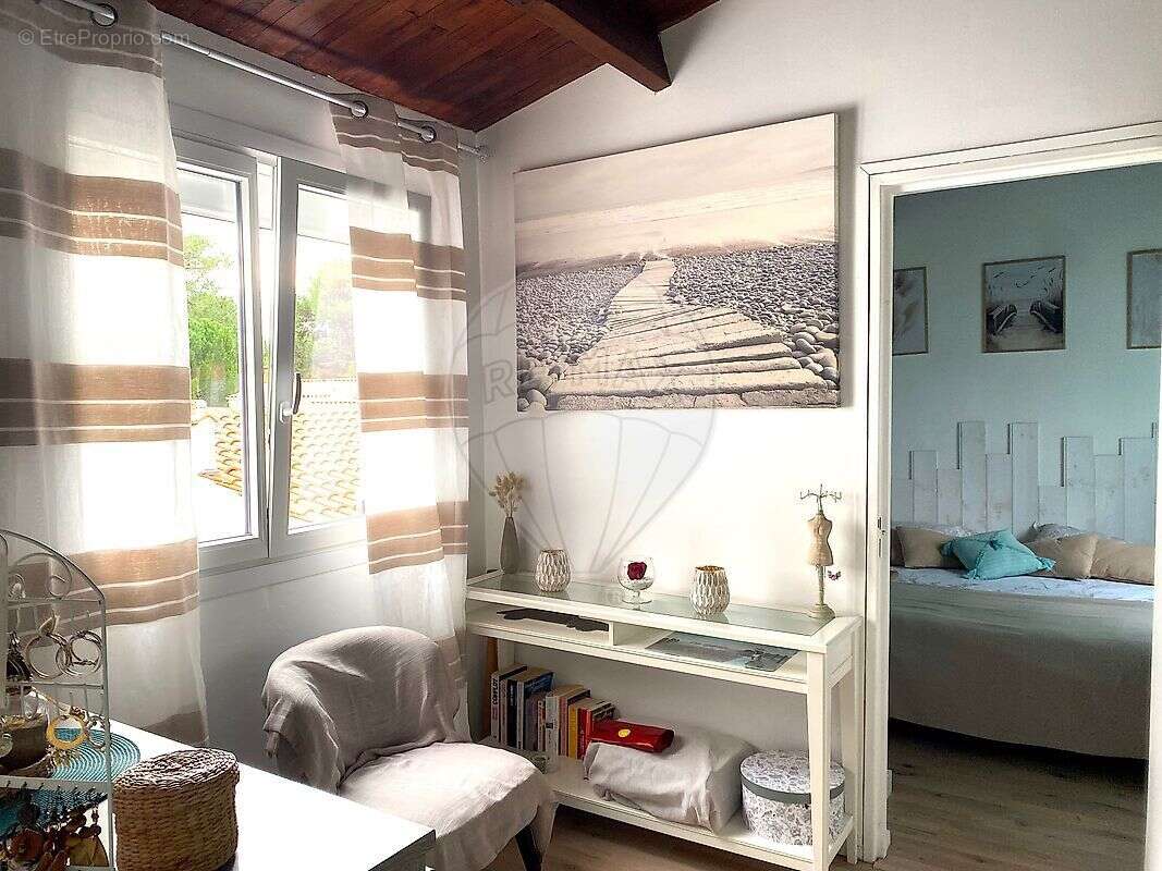 Maison à LES MATHES