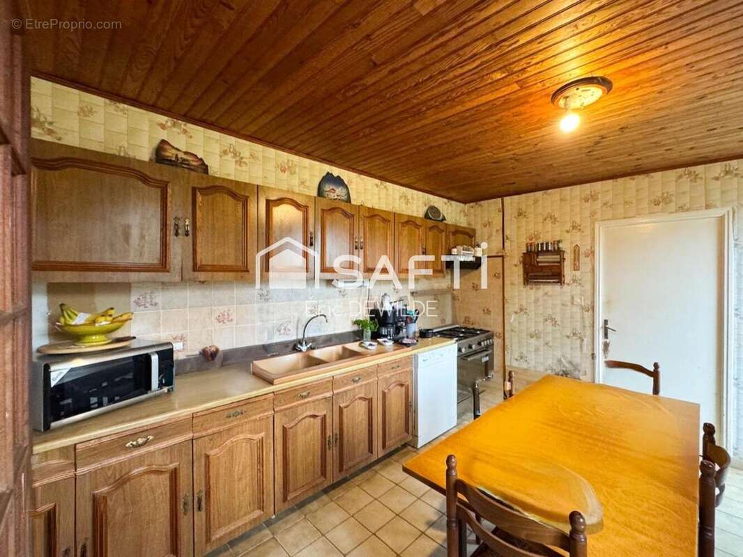 Photo 5 - Maison à LES CHERIS