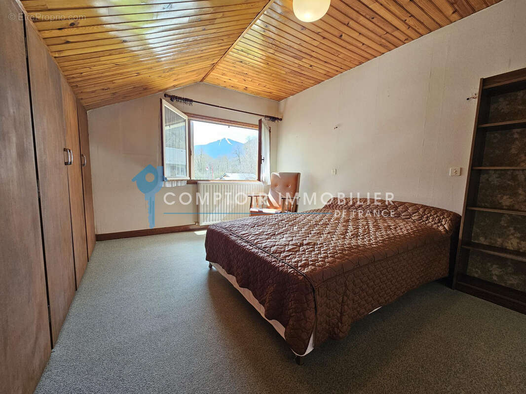 A vendre - 31110 Salles et Pratviel- Maison T6 de 130 m2 avec grand Cellier - photo 9