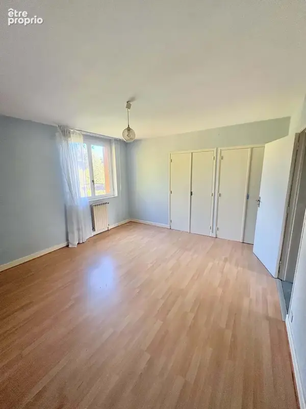 Maison de 140 m2 avec jardin sur 1 500 m2 bordee par ruisseau   secteur tres recherché - photo 5