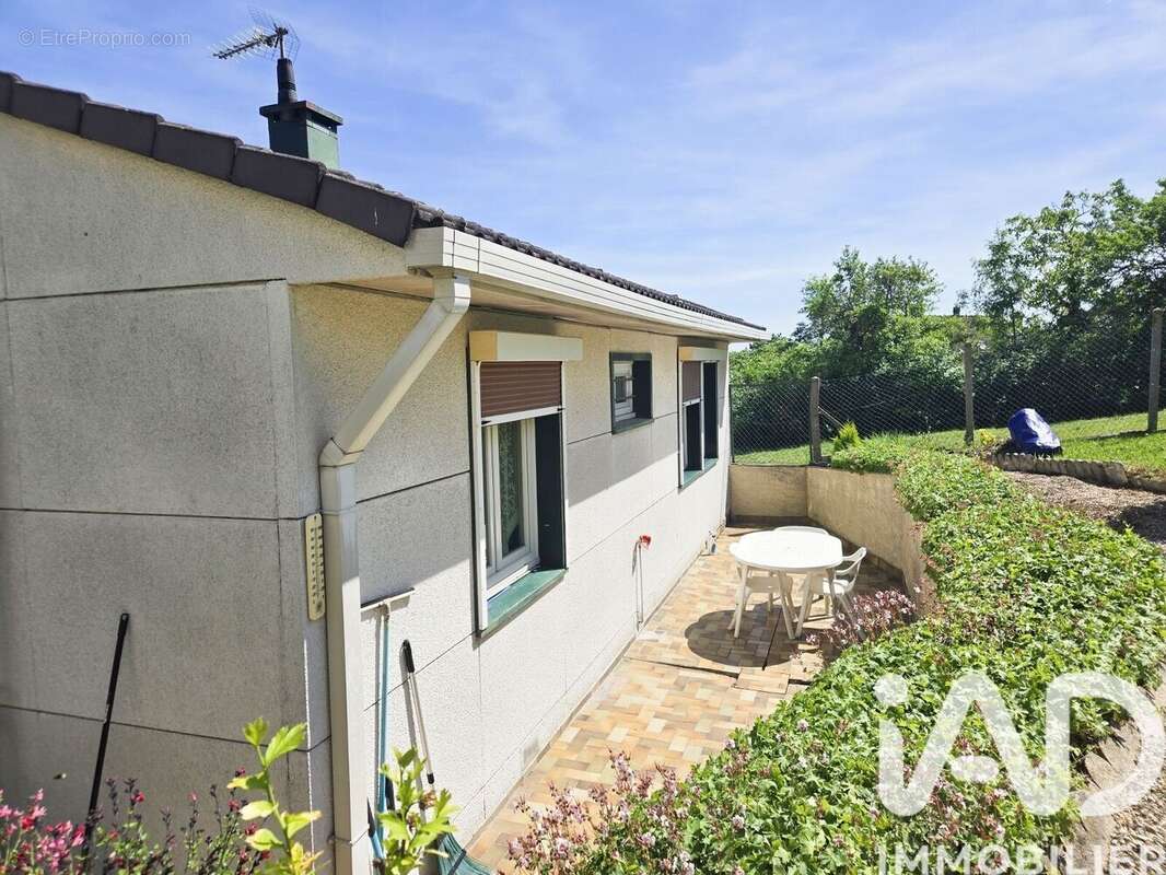 Photo 3 - Maison à JUZIERS
