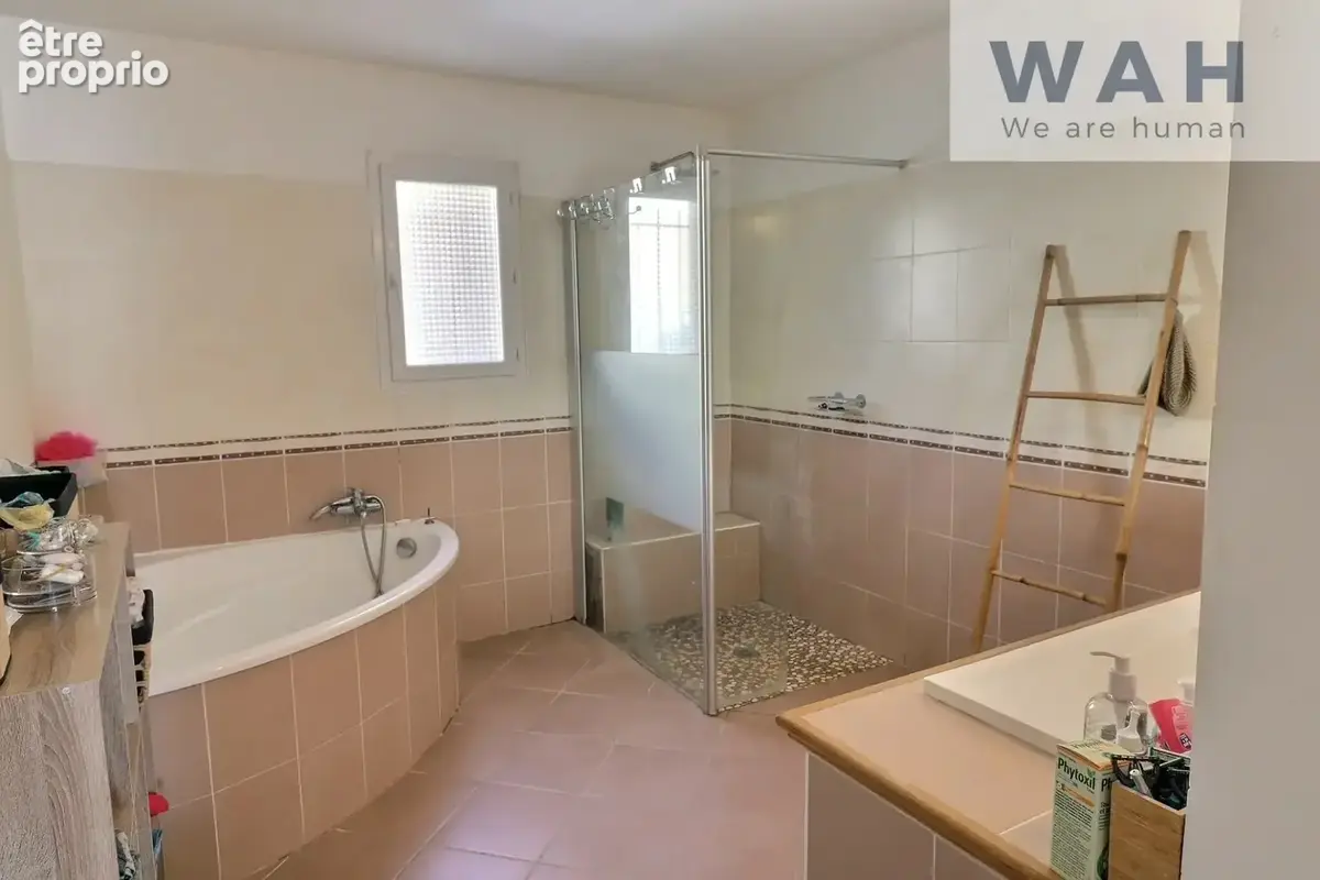 Vente propriete avec villa, appartement et hangars - photo 13