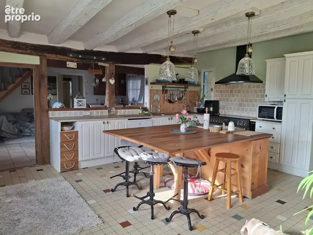 Charmante propriété équestre avec carrière en sable, granges, piscine et plus de 4 hectares de terrain - photo 5