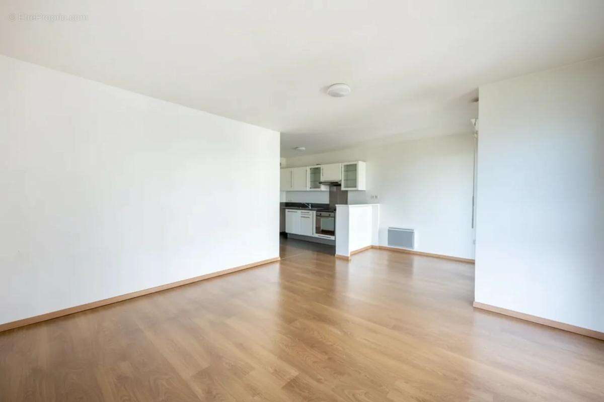 FAMILLE OU INVESTISSEURS Appartement  de 72 m² à Mantes-la-Jolie - photo 2