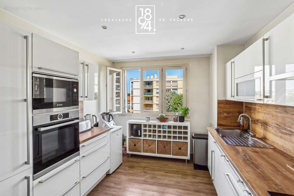 Appartement à LYON-8E