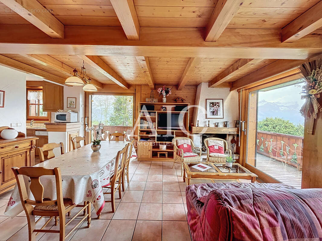 Appartement à COMBLOUX