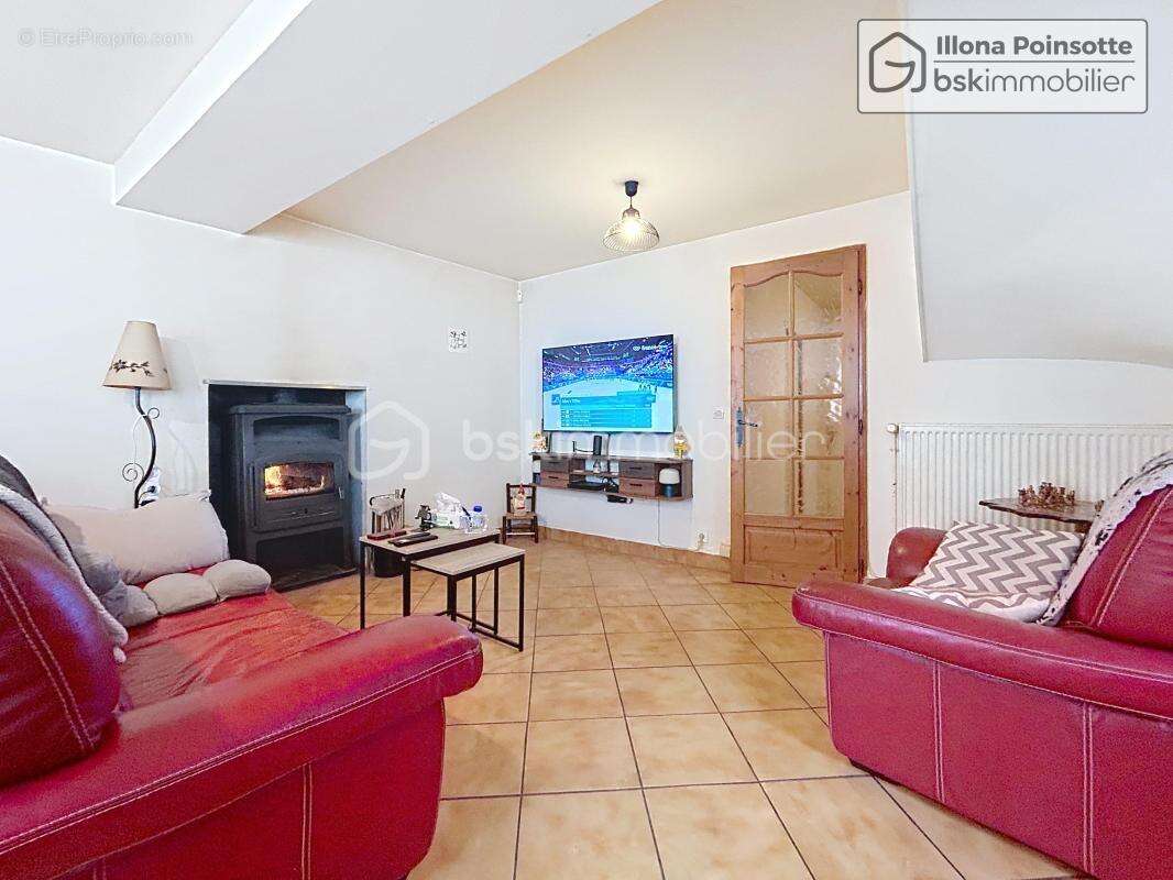 Maison 4 chambres de 106 m² à Tonnerre (Vaulichères) - photo 3