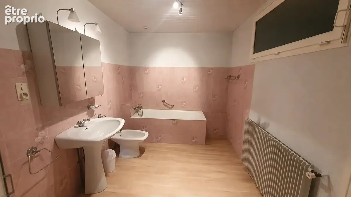 Maison de Caractère de 306 m2 Hab, proche de Hagetmau - photo 12