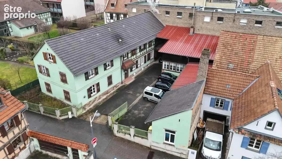 BISCHHEIM - Immeuble résidentiel complet – 4 logements loués + combles aménageables - photo 4