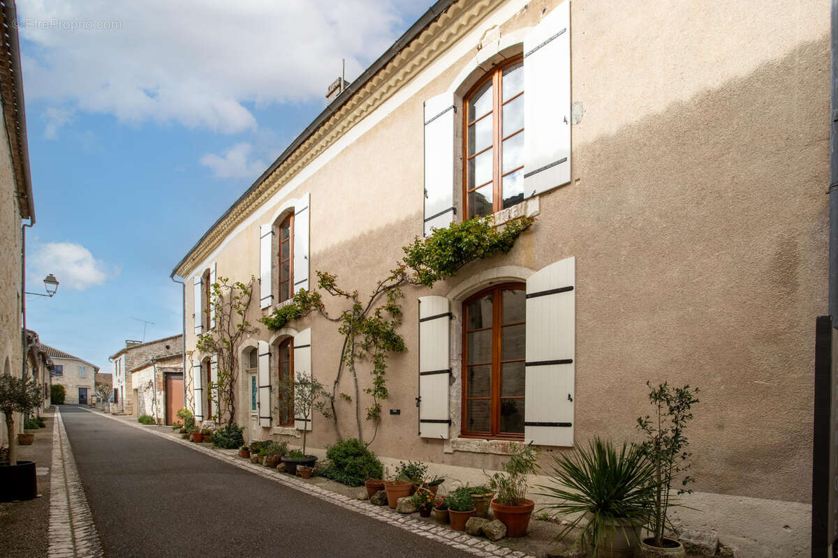 Maison à TOURNON-D'AGENAIS