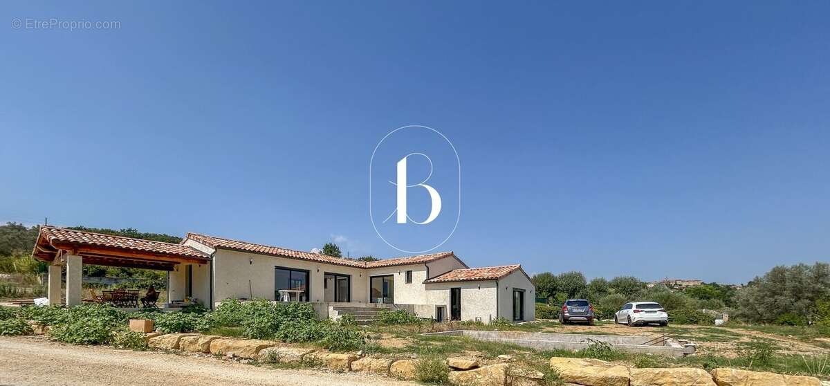Maison à BARJAC