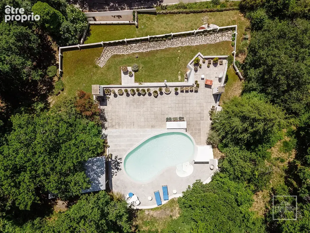 Limonest - 238 m² - Icône californienne des années 60 - vue exceptionnelle - photo 3