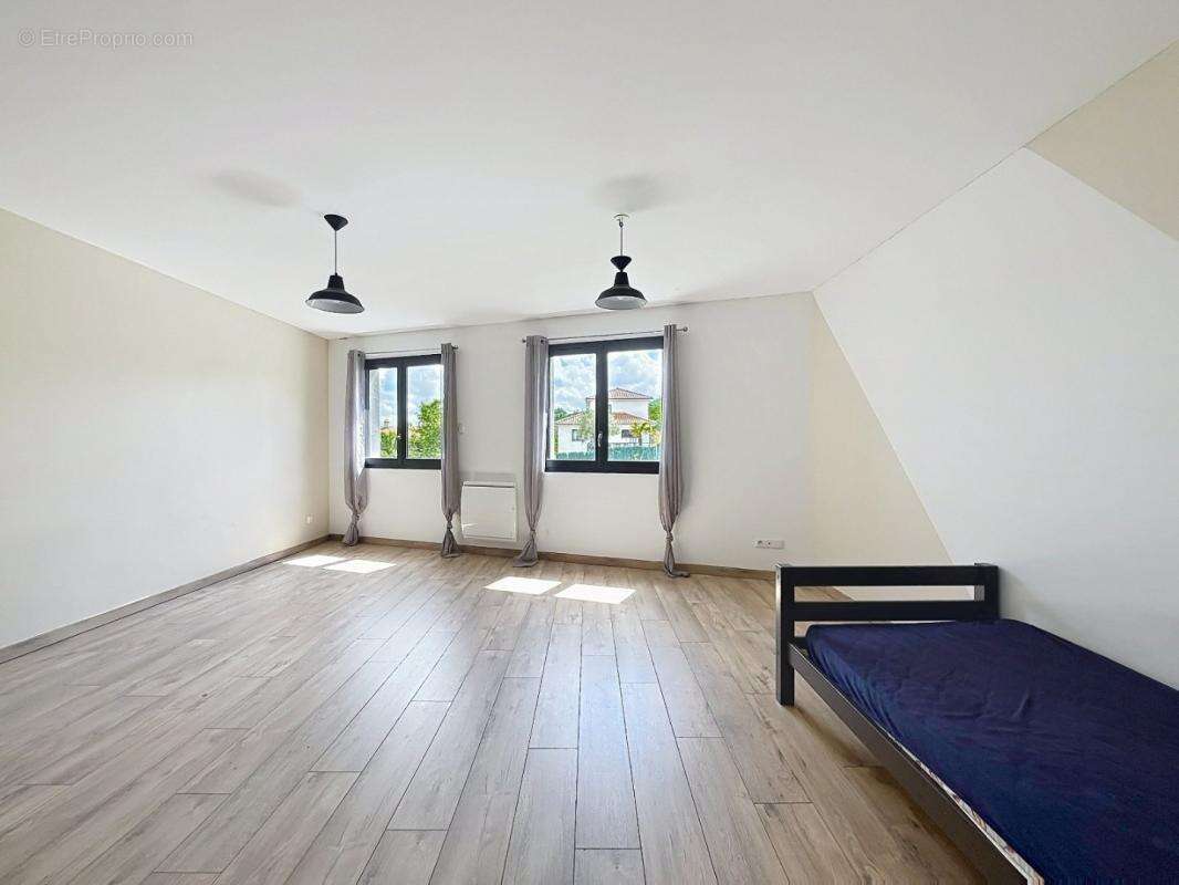 Maison 142 m² à Loire-Sur-Rhone  - photo 10