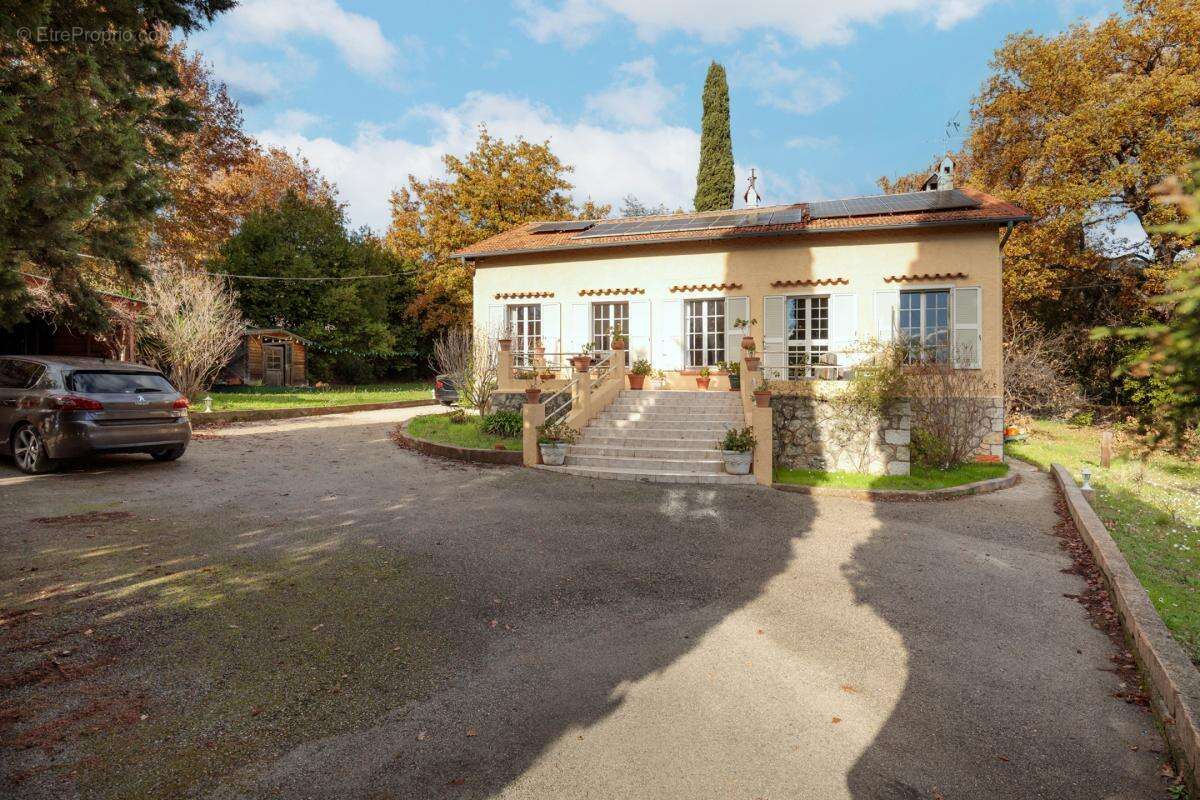 Maison à PEYMEINADE