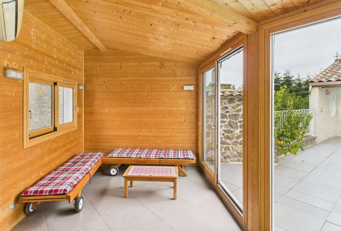 Maison à PEAUGRES