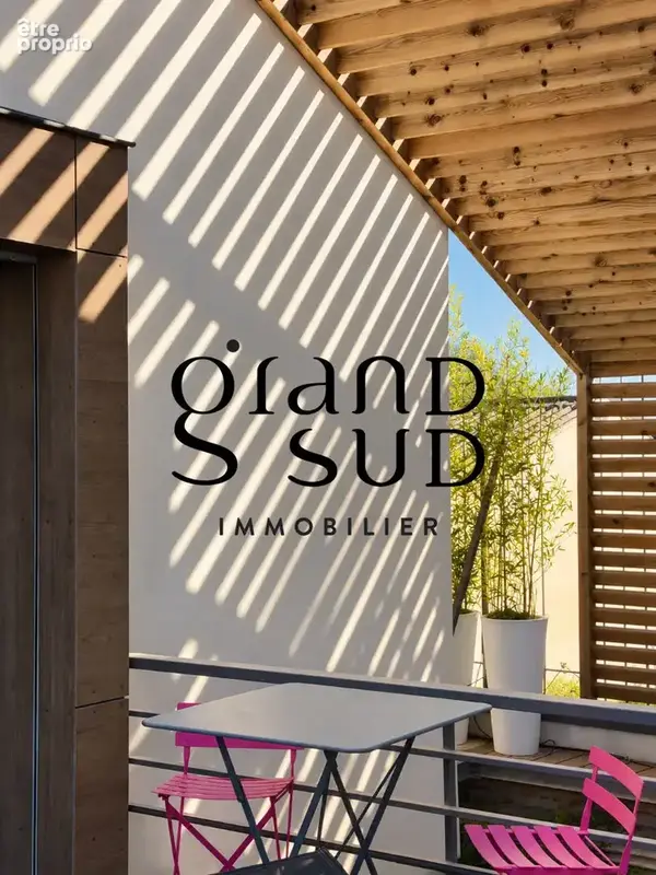 Maison de ville d'exception avec piscine, terrasse et garage ? Nîmes - photo 8