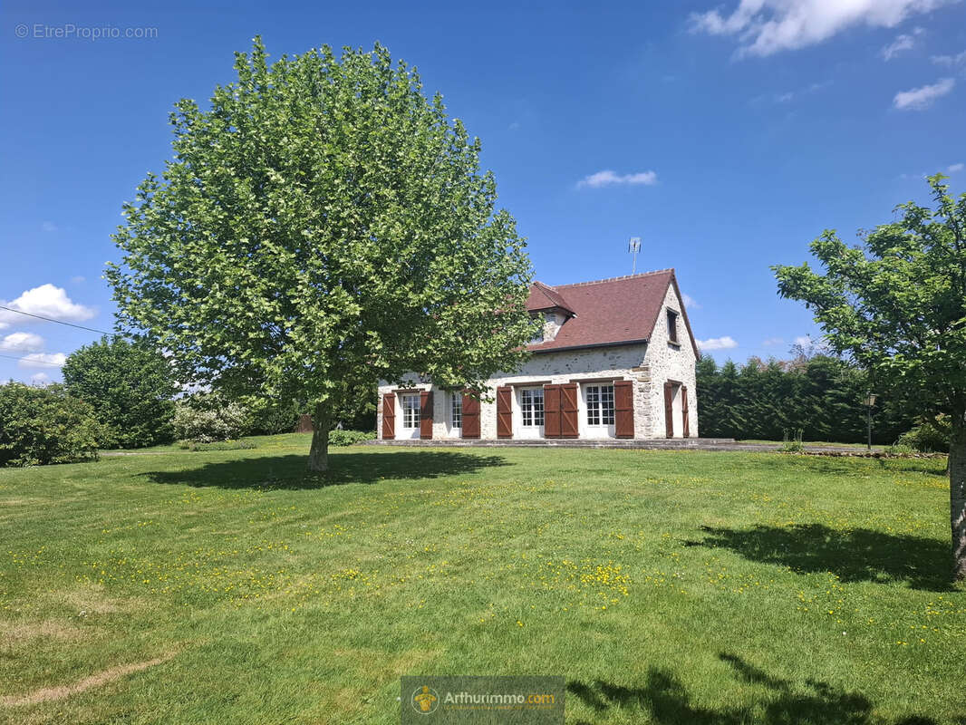 Maison à LA FERTE-GAUCHER
