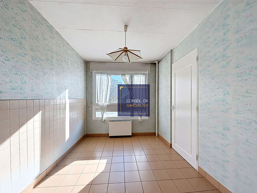 Appartement à OULLINS