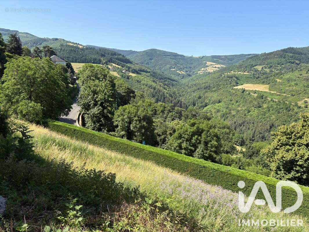 Terrain 1835 m² à La Valla-En-Gier  - photo 3