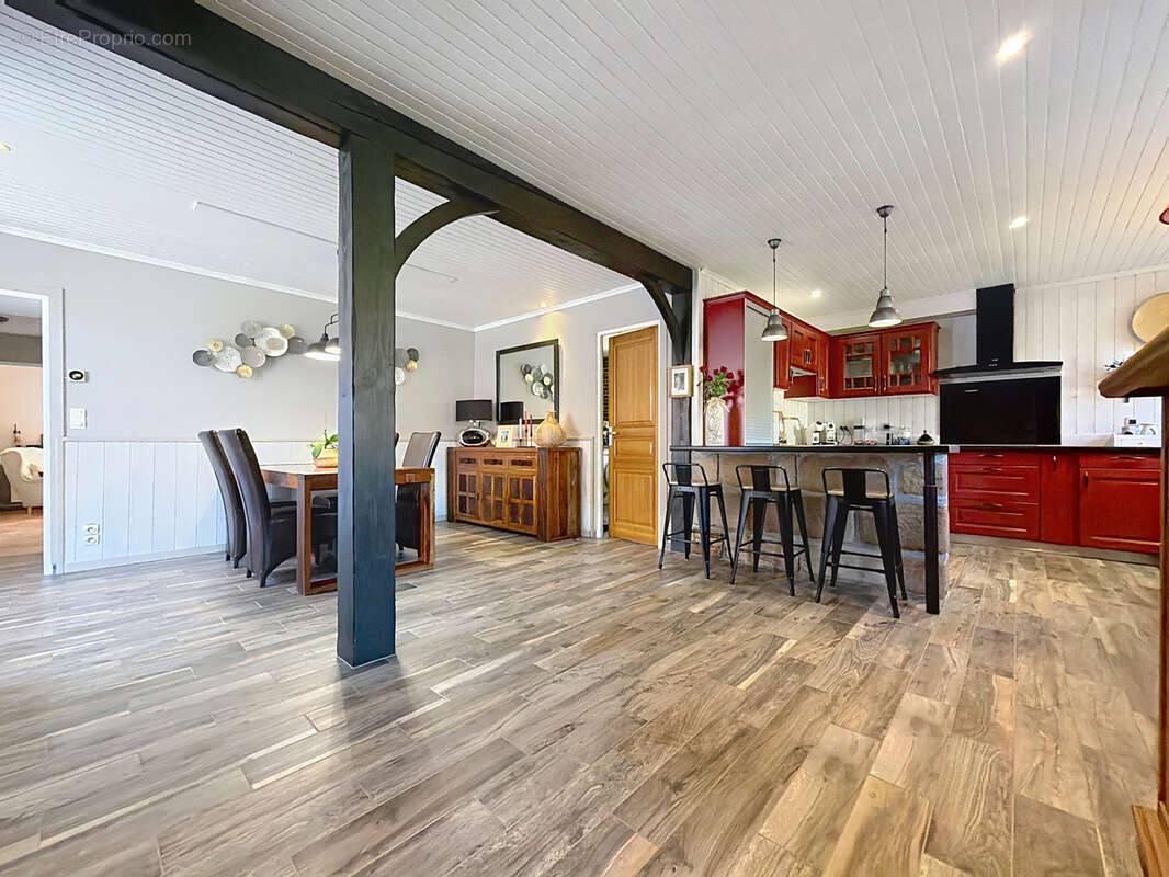 Appartement à SAINT-VIANCE