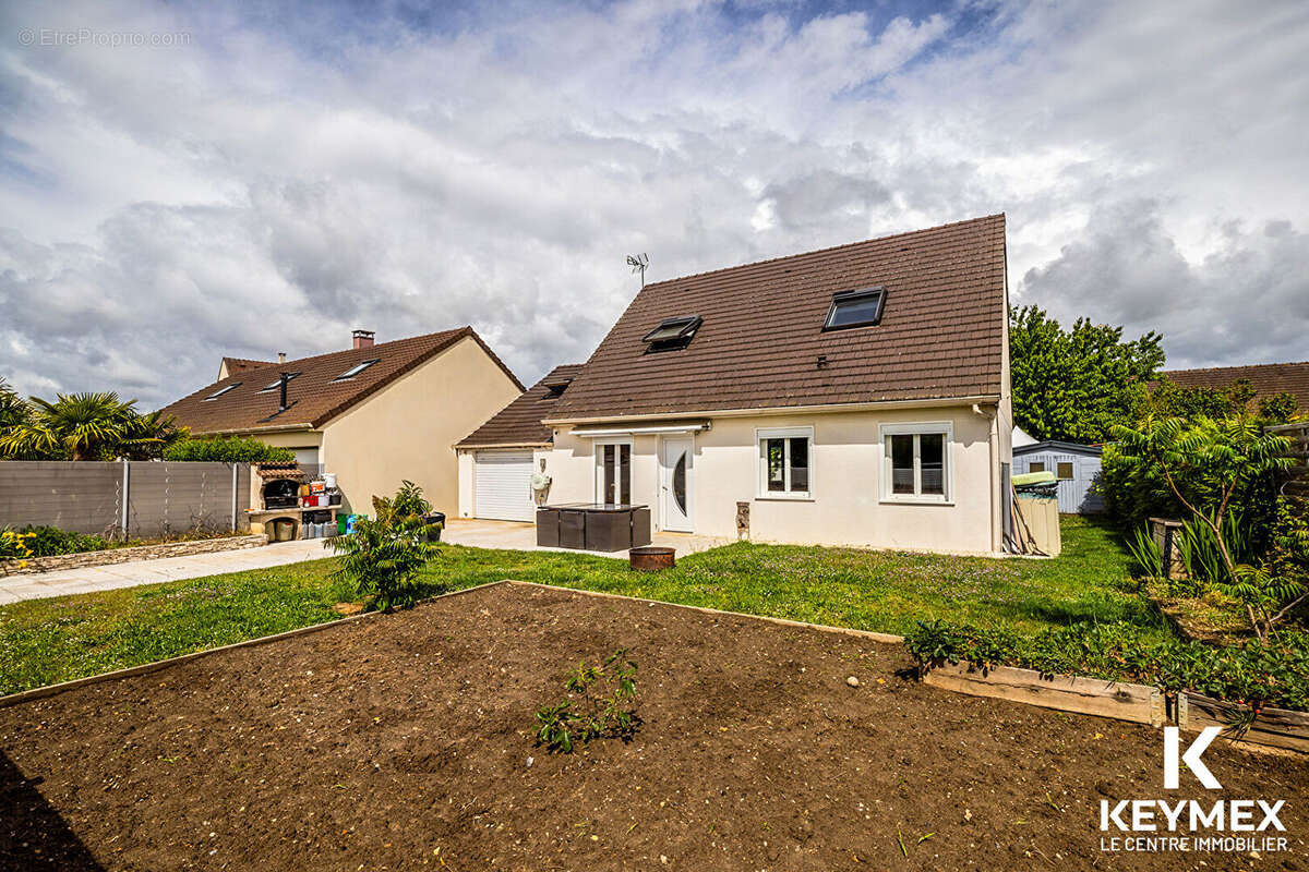 Maison à BRUYERES-SUR-OISE