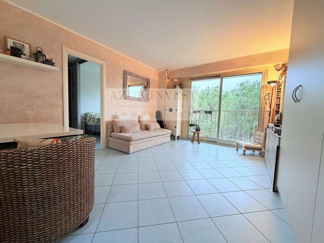 Appartement à ROQUEBRUNE-CAP-MARTIN