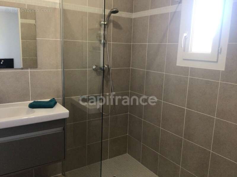Appartement à ROUSSILLON