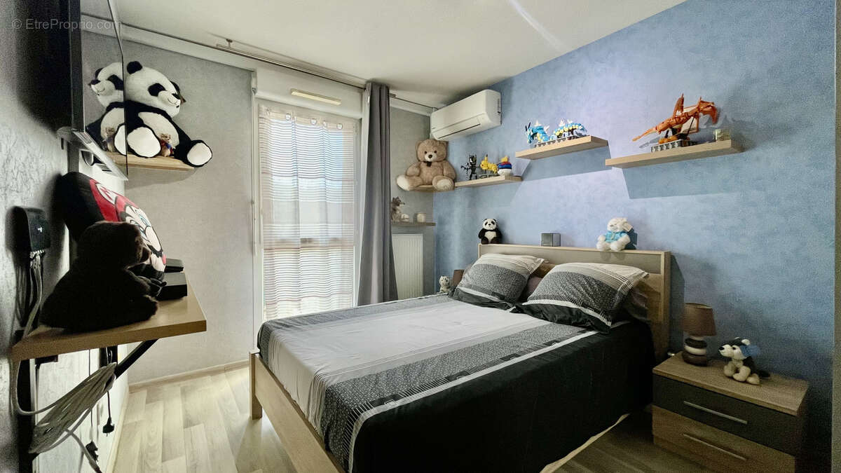 Appartement à BRON