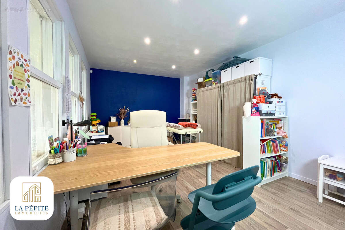 Commerce à FEIGNIES