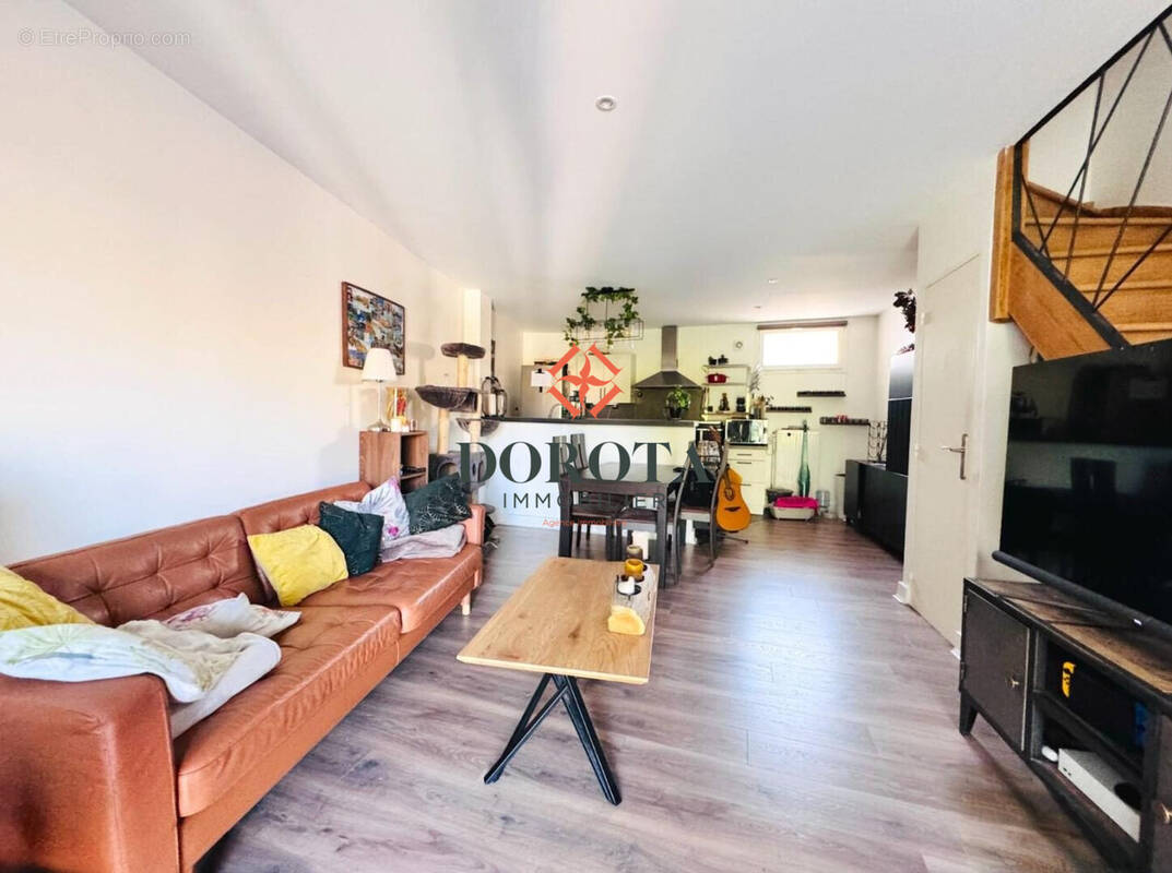 Appartement à DOMENE