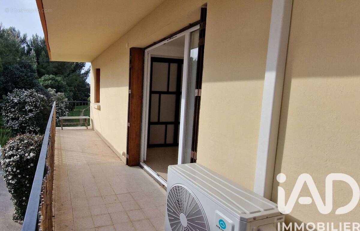 Photo 1 - Appartement à SIX-FOURS-LES-PLAGES