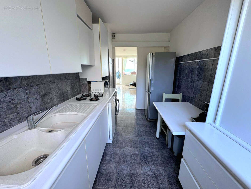 Appartement à MARSEILLE-9E