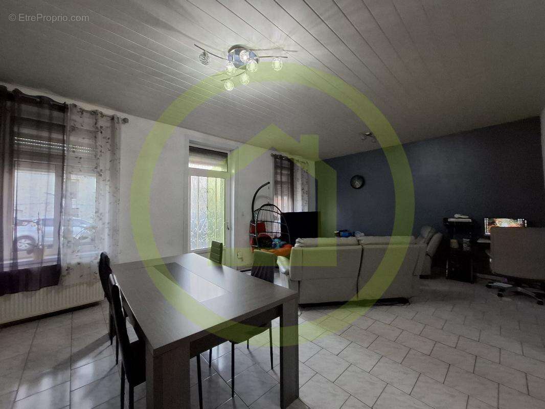 Maison à FERRIERE-LA-GRANDE