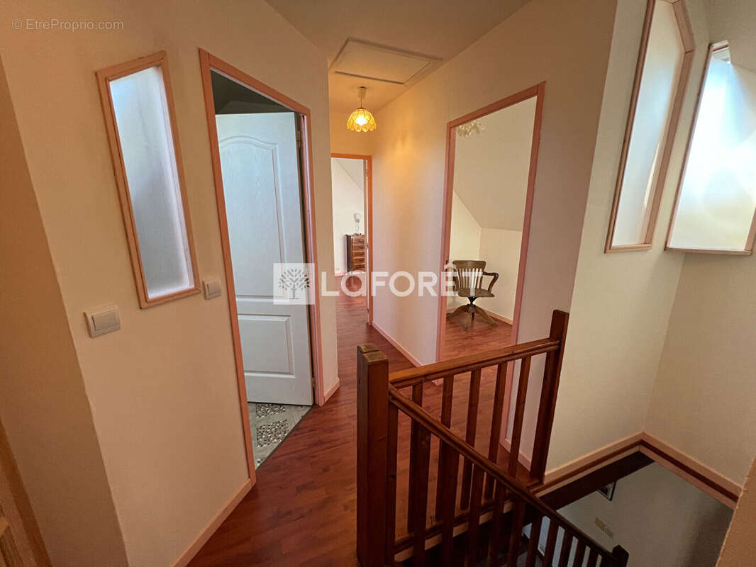 Maison de Bourg avec extérieur. - photo 8