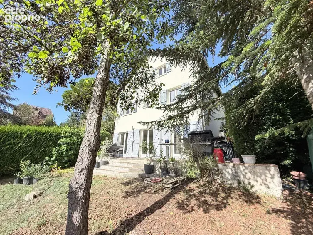 Maison 9 pièces 160 m² à vendre à Juziers (78820) - photo 1