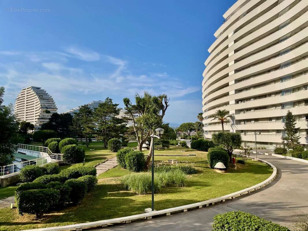 Appartement à VILLENEUVE-LOUBET