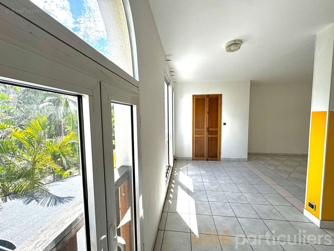 Appartement à L'ETANG-SALE