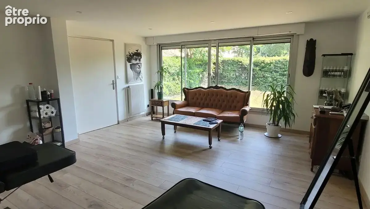 Appartement 2 pièces 70 m² à vendre à Caluire-Et-Cuire (69300) - photo 2