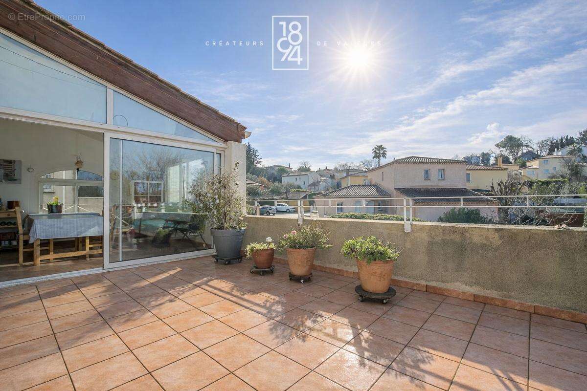 Appartement à MARSEILLE-11E