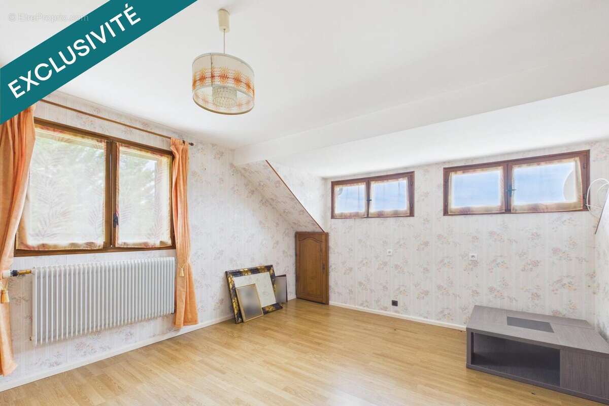 Maison 142 m² à Le Clerjus  - photo 9