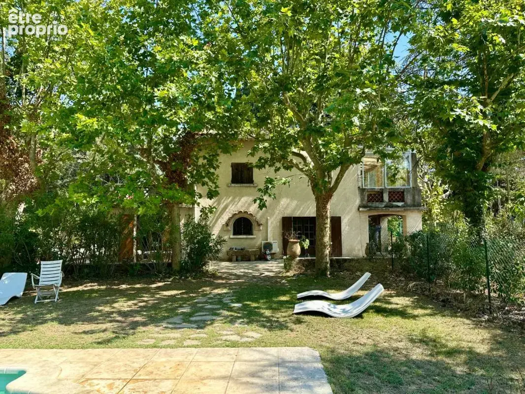 Maison 7 pièces / 180 m² / 1 050 000 EUR / AIX-EN-PROVENCE - photo 2