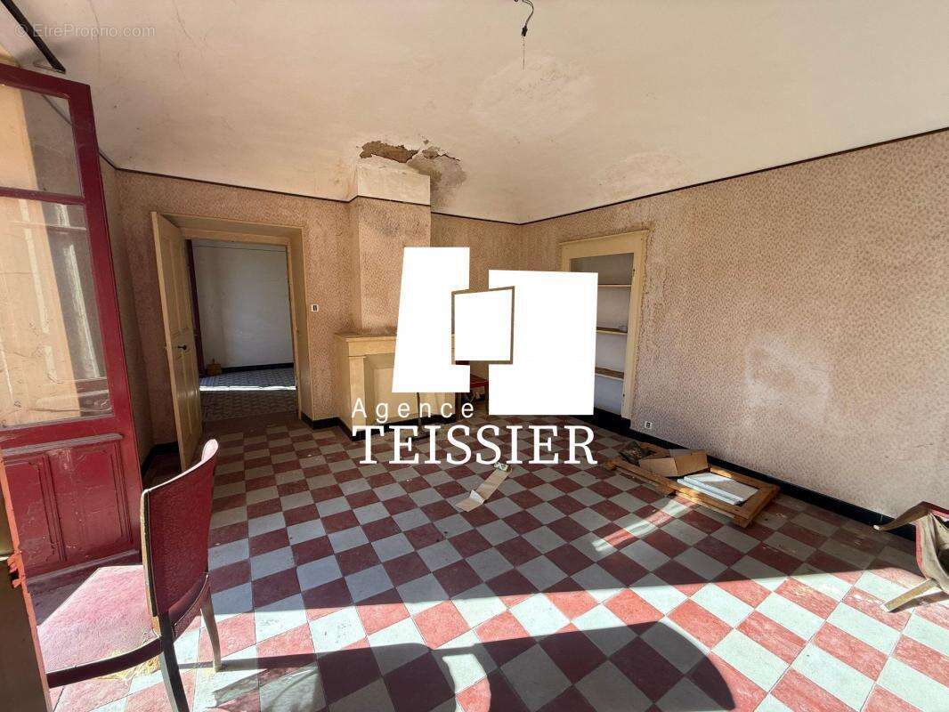 Maison à SAINT-PAUL-LE-JEUNE