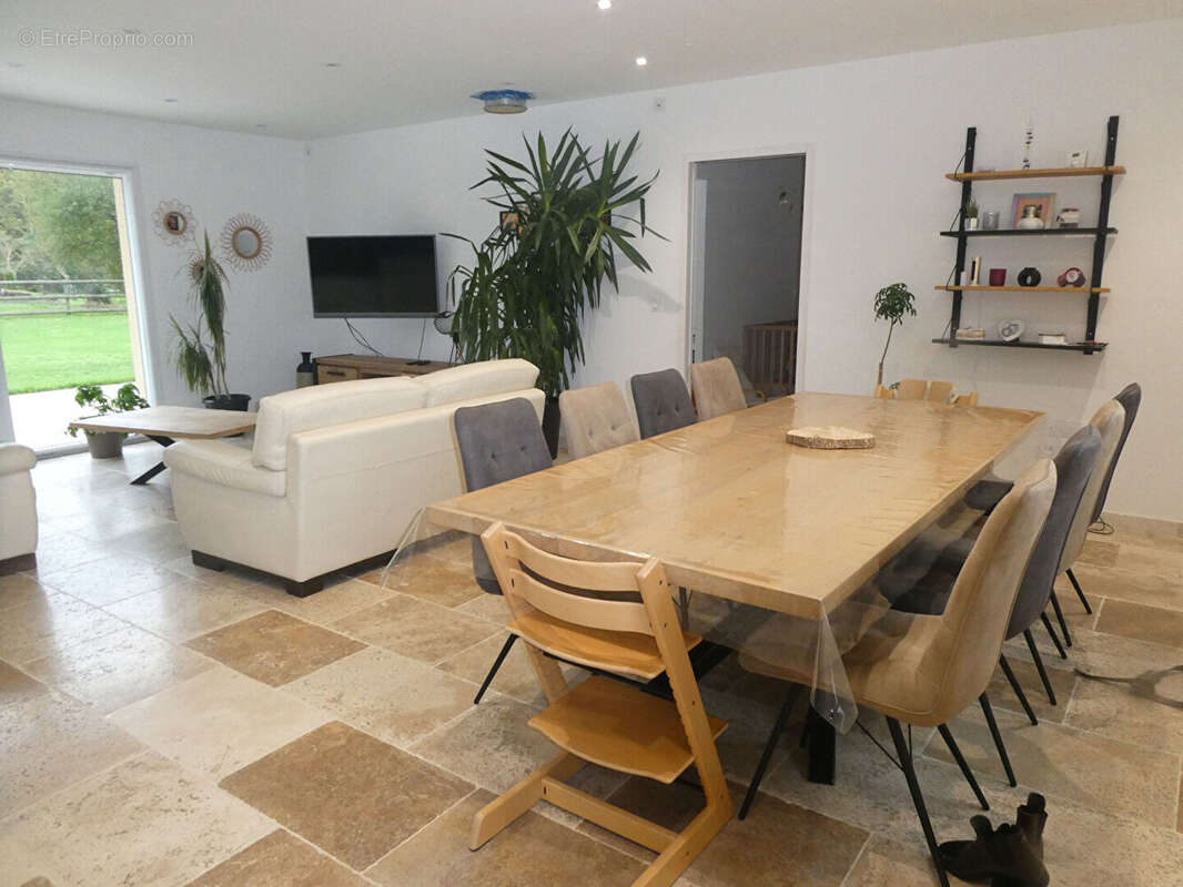 Maison à PONT-L&#039;EVEQUE